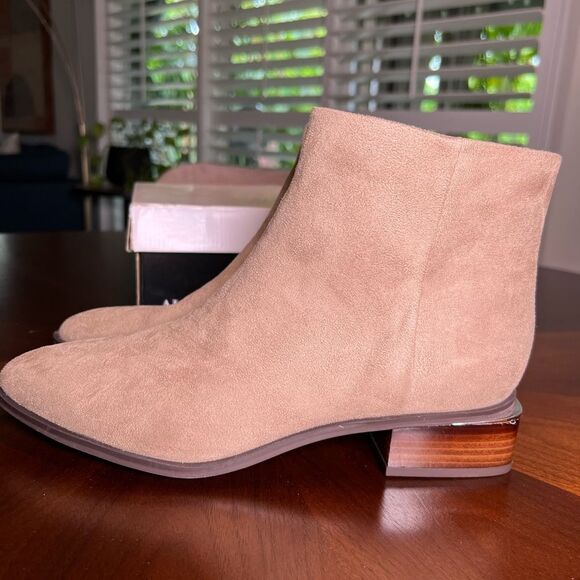 Alfani Amyy Pan Suede Ankle Booties 🔥 NEW 🔥 taupe 🔥 size 9.5 - Picture 6 of 8
